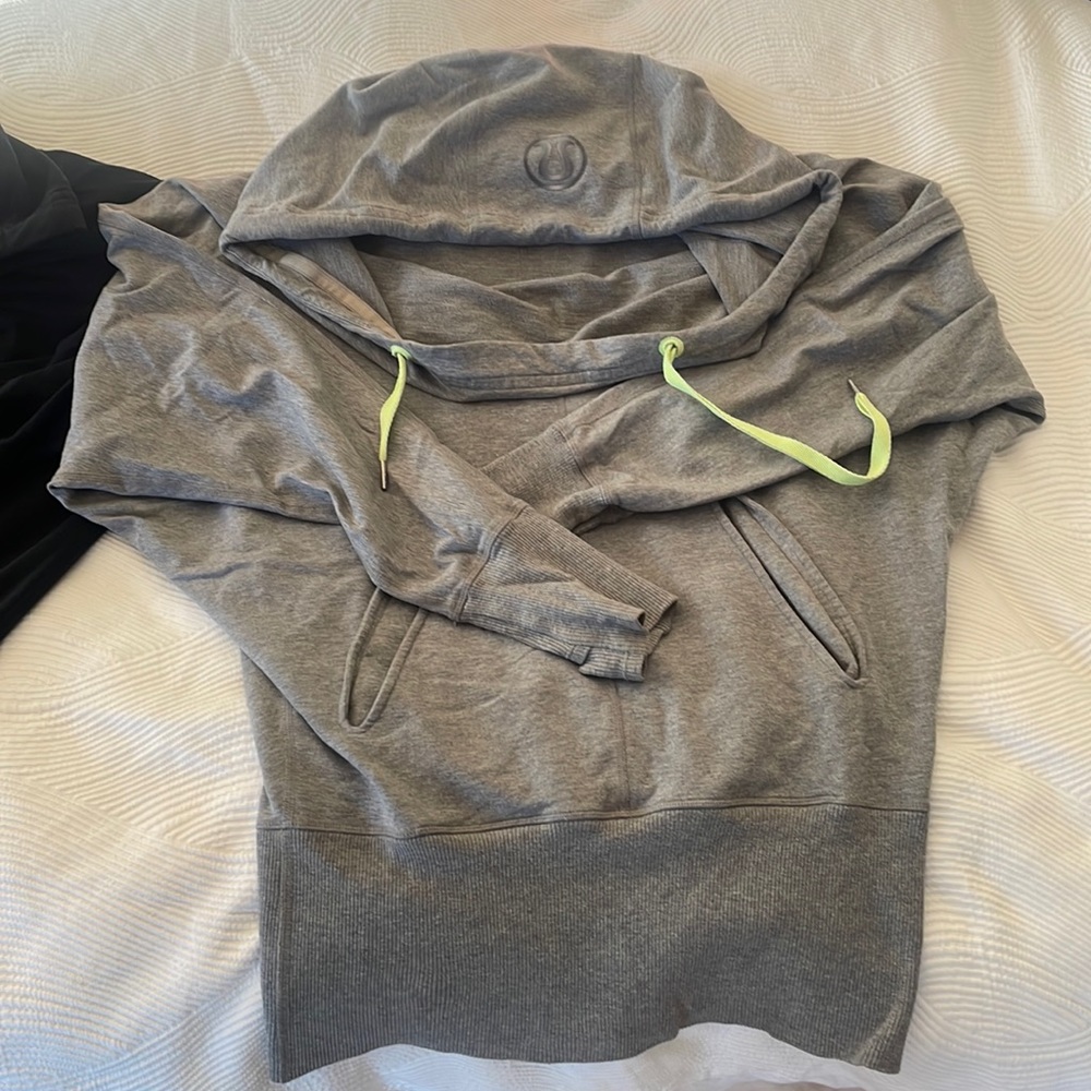 2 lululemon hoodies